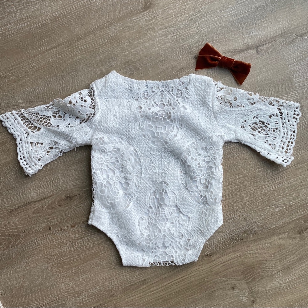 Lace onesie size 3-6 months